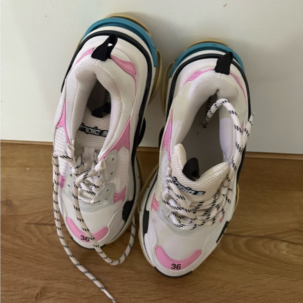 Balenciaga White and Pink Sneakers